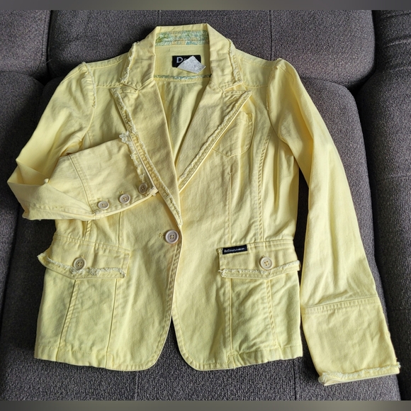Dolce & Gabbana Jackets & Blazers - Dolce & Gabbana yellow cotton denim blazer jacket. Fits size small/medium.